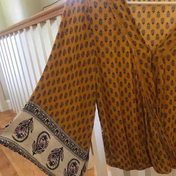 Yellow Patterned Top - Picture 2 of 2